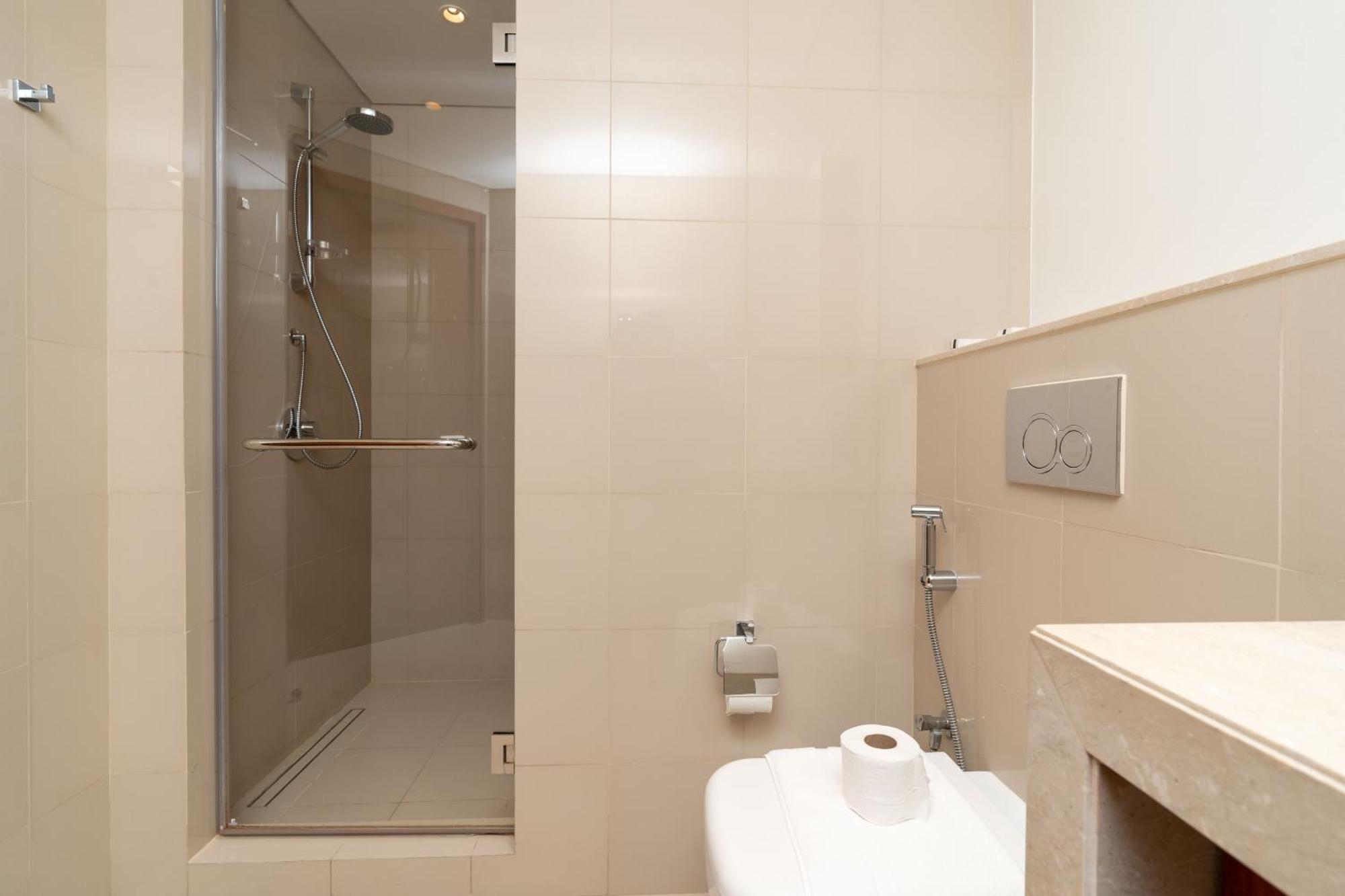 Lux Apt-Burj View Opp. Dxb Mall Дубай Екстериор снимка