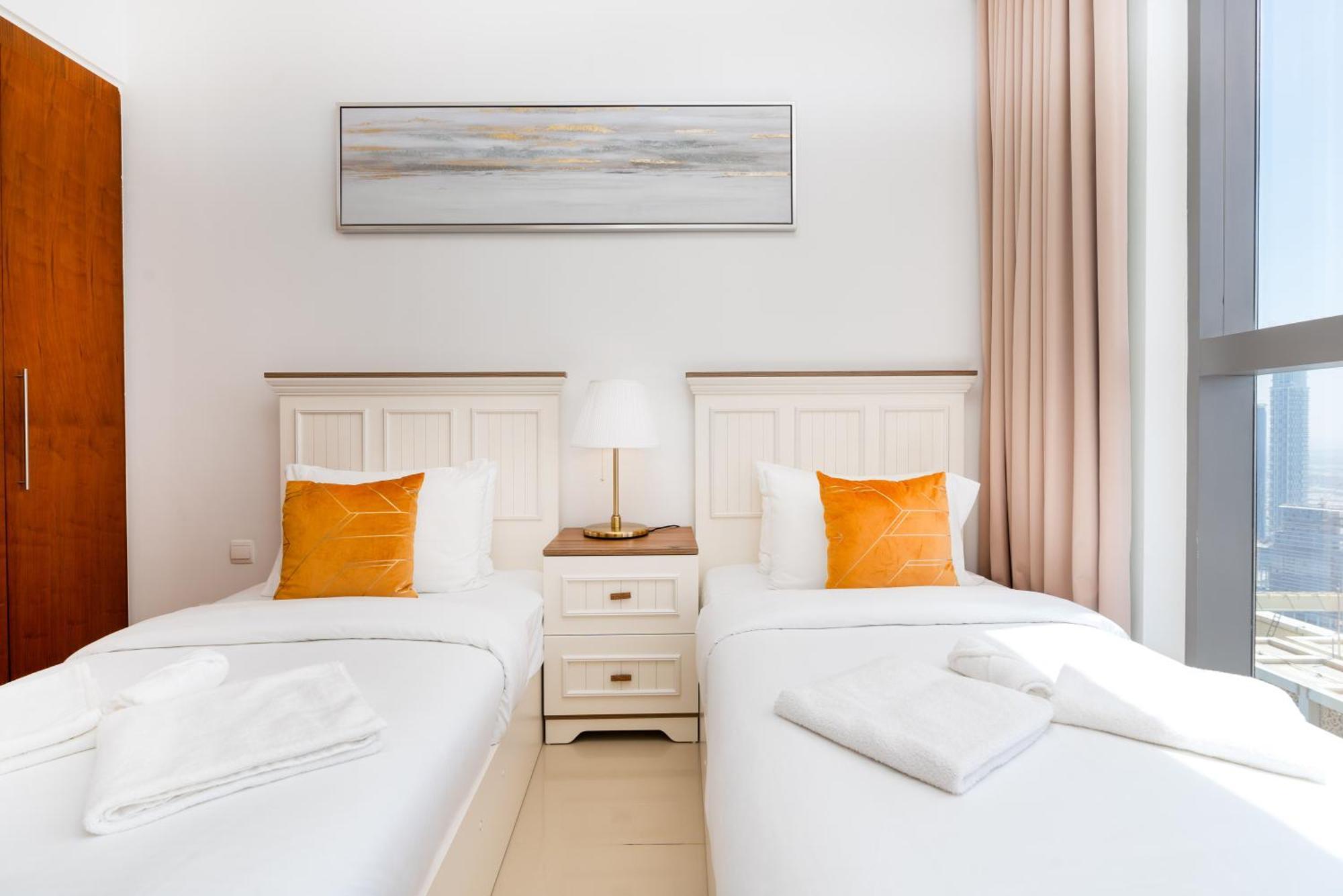 Lux Apt-Burj View Opp. Dxb Mall Дубай Екстериор снимка