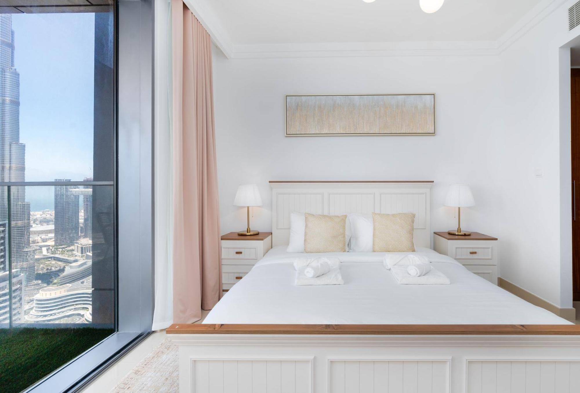 Lux Apt-Burj View Opp. Dxb Mall Дубай Екстериор снимка