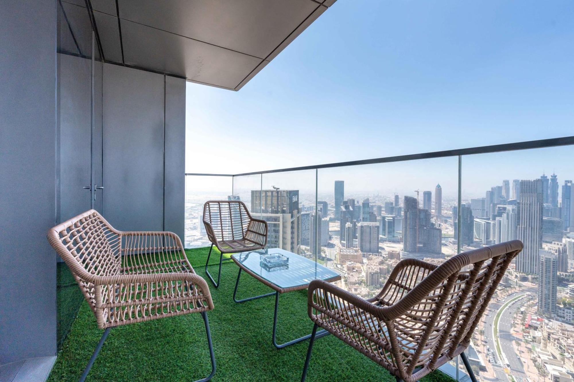 Lux Apt-Burj View Opp. Dxb Mall Дубай Екстериор снимка